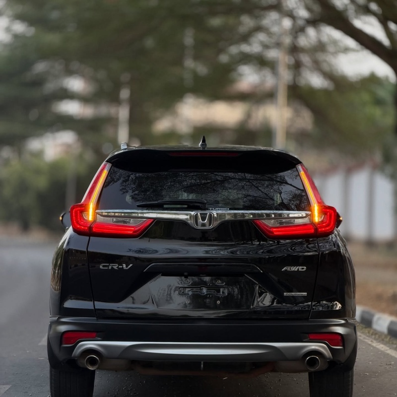  Foreign Used 2017 Honda CR-V  for Sale In Abuja image