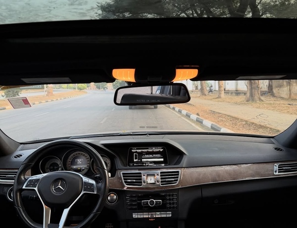  Foreign Used Mercedes Benz E350 2015 for Sale In Abuja