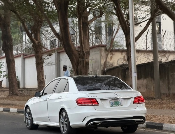 Foreign Used Mercedes Benz E350 2015 for Sale In Abuja