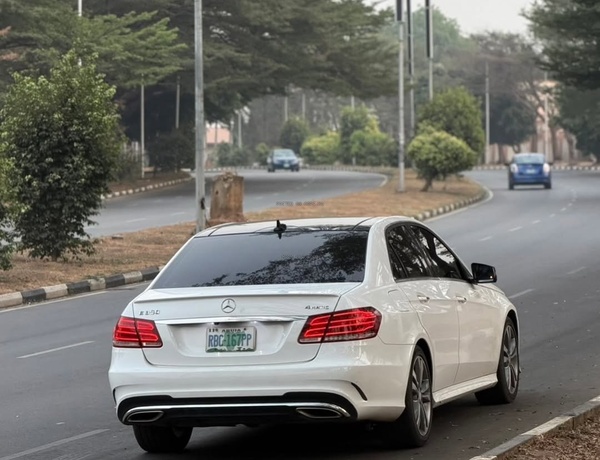 Foreign Used Mercedes Benz E350 2015 for Sale In Abuja