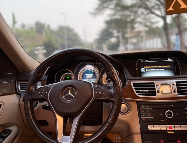 Foreign Used Mercedes Benz E350 2015 for Sale In Abuja