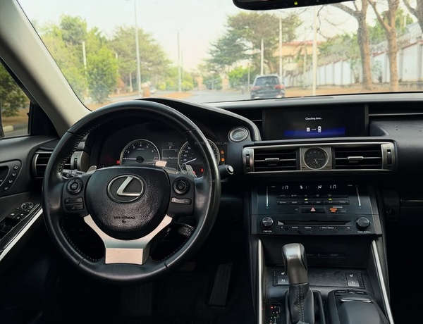 Lexus IS250 2014 FOREIGN USED for Sale In Abuja