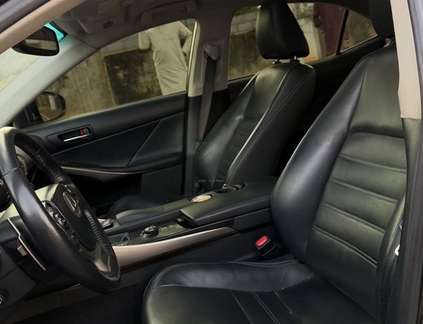 Lexus IS250 2014 FOREIGN USED for Sale In Abuja