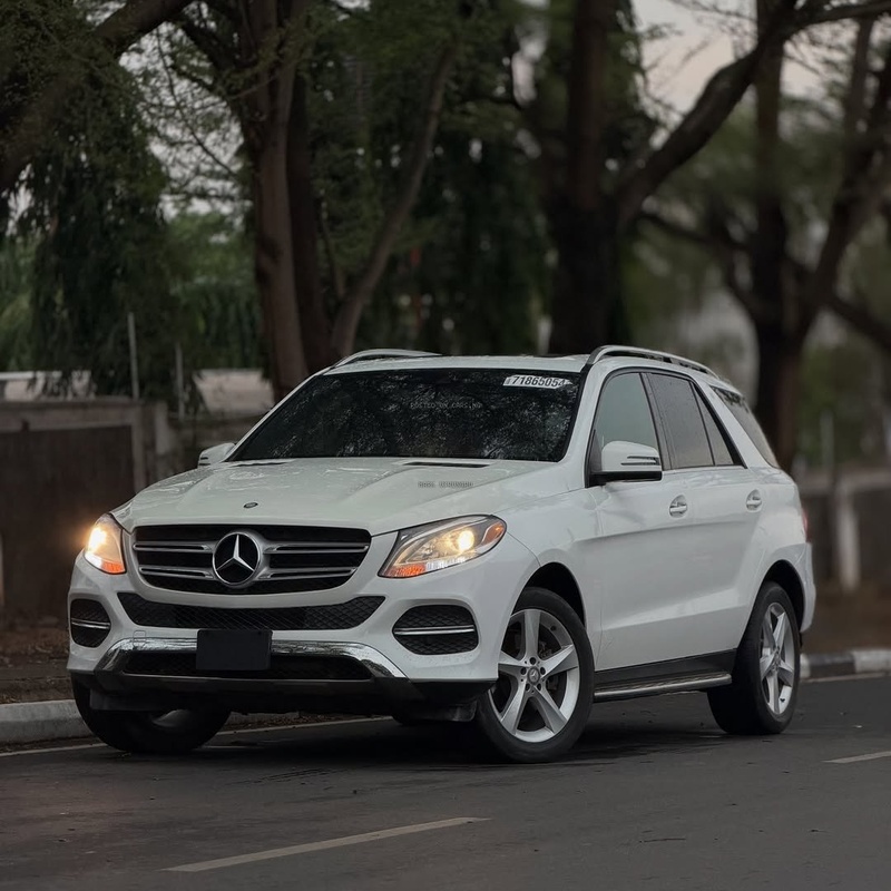 Grab This Mercedes Benz GLE350 2017 FOREIGN USED Before It’s Gone image
