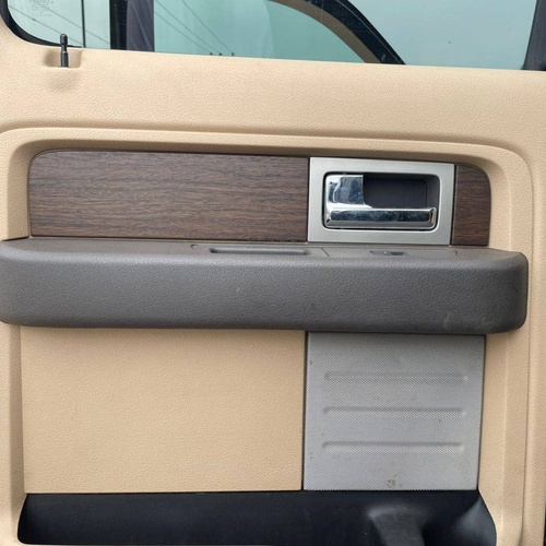 Heavy Duty Pickup Ford F-150 2014  Foreign Used  – Strong & Reliable