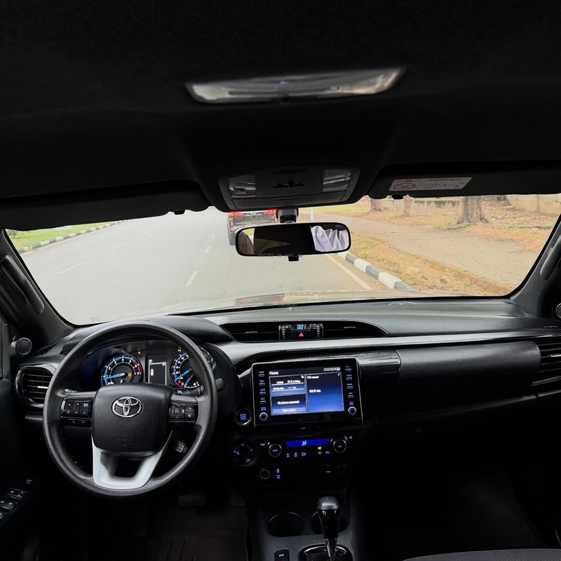 🔥 Hilux Adventure FOREIGN USED 2021 – Strong Suspension & Clean image