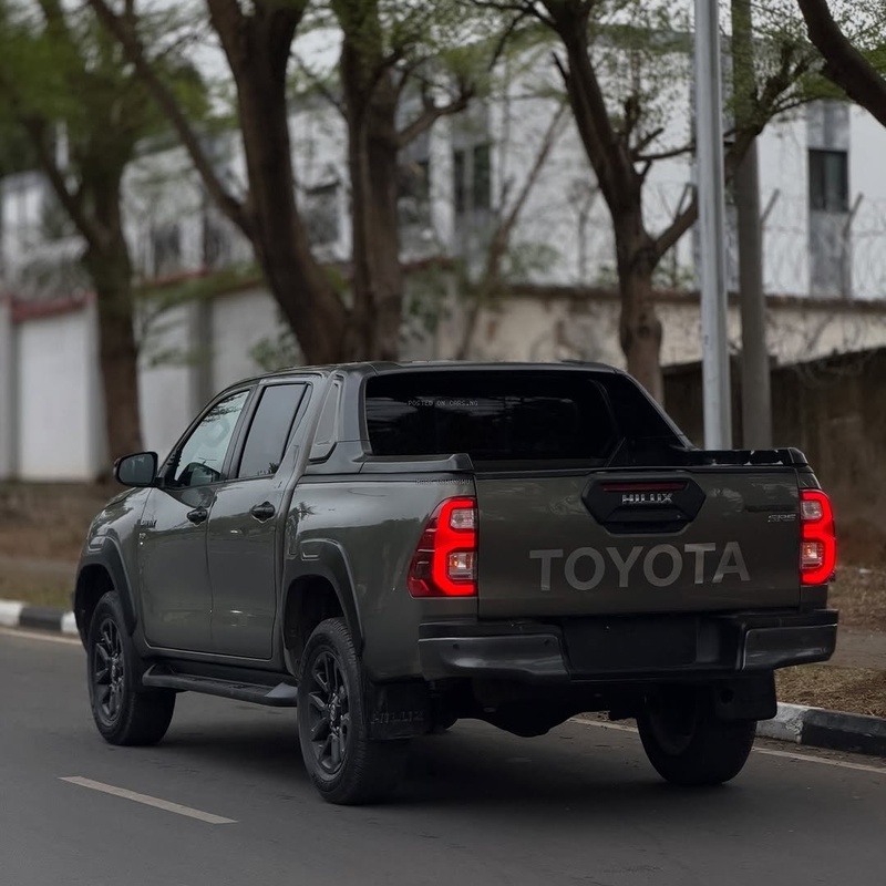 🔥 Hilux Adventure FOREIGN USED 2021 – Strong Suspension & Clean image