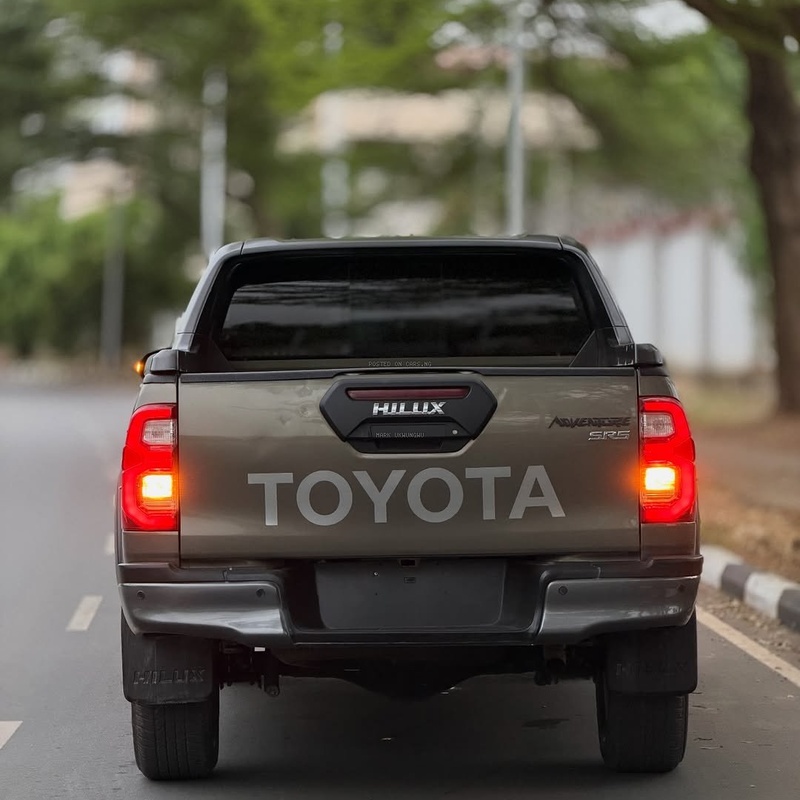 🔥 Hilux Adventure FOREIGN USED 2021 – Strong Suspension & Clean image