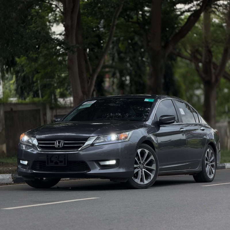 Honda Accord 2015  For Sale In Abuja  image