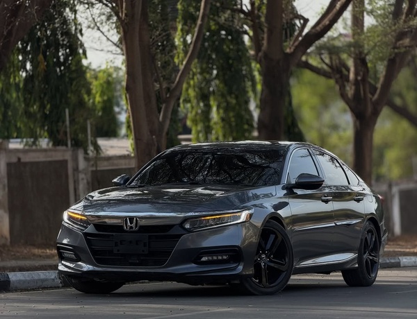 Honda Accord 2.0T 2019 Foreign Used 🚗 Smooth Ride, Full Option