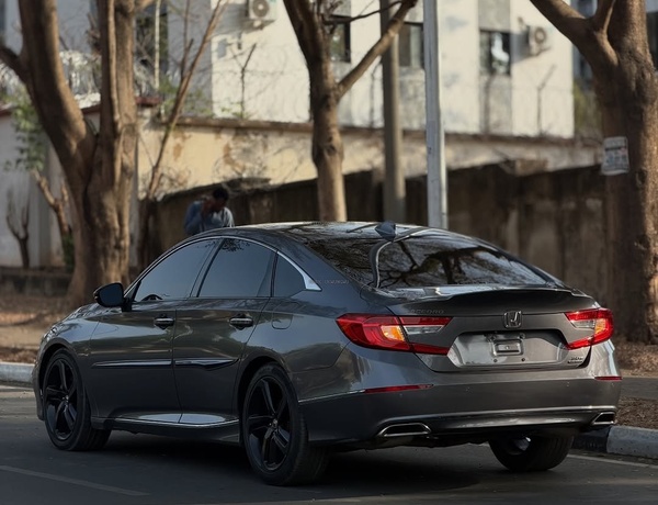 Honda Accord 2.0T 2019 Foreign Used 🚗 Smooth Ride, Full Option