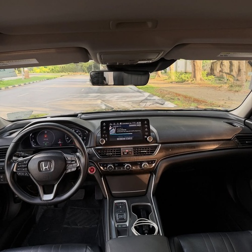 2018 HONDA ACCORD 2.0T TOURING – FOREIGN USED | TURBO SPORT LUXURY SEDAN
