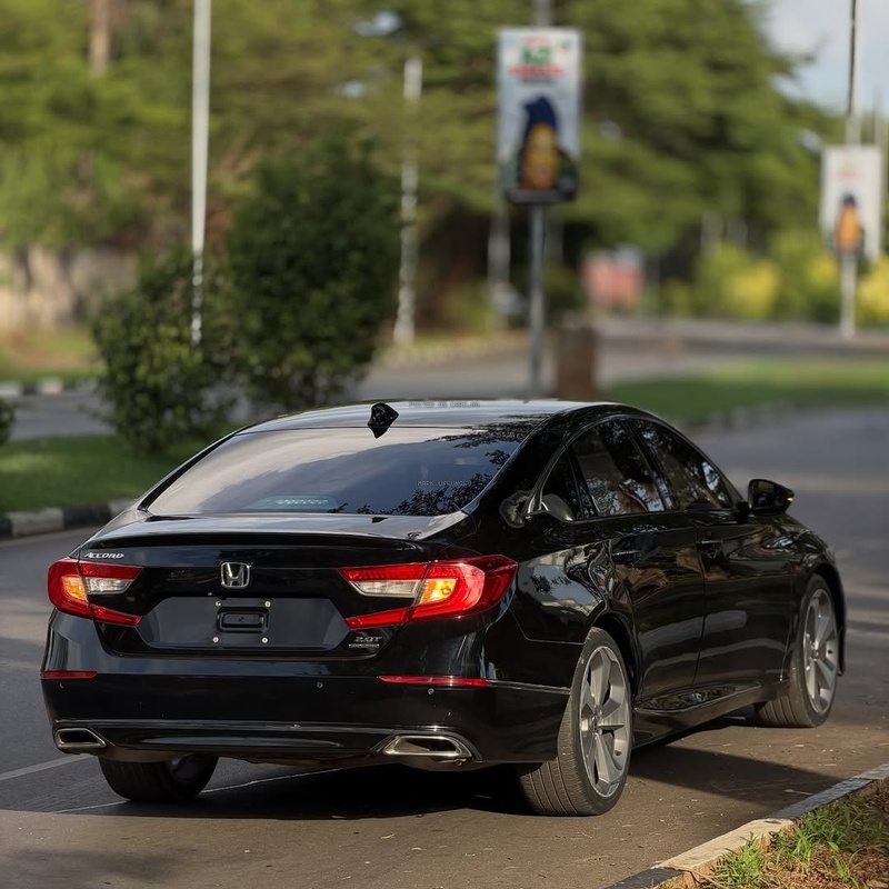 2018 HONDA ACCORD 2.0T TOURING – FOREIGN USED | TURBO SPORT LUXURY SEDAN image
