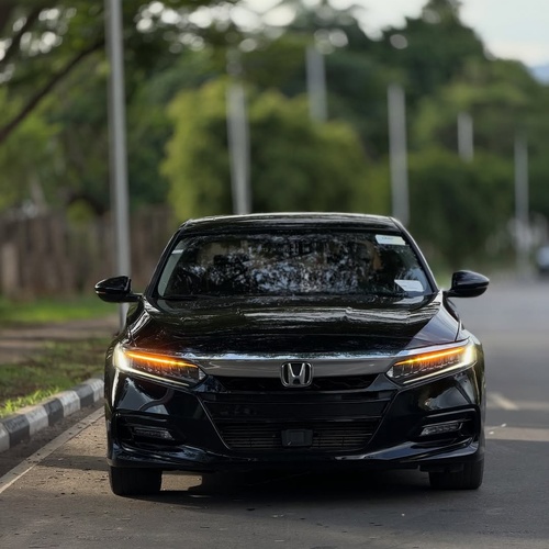 2018 HONDA ACCORD 2.0T TOURING – FOREIGN USED | TURBO SPORT LUXURY SEDAN