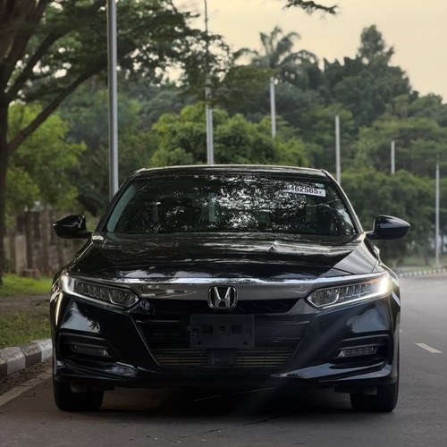 Honda Accord 2018 🔥 Reliable, Stylish & Smooth Drive