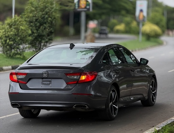 2019 HONDA ACCORD – FOREIGN USED | CLEAN EXECUTIVE SEDAN