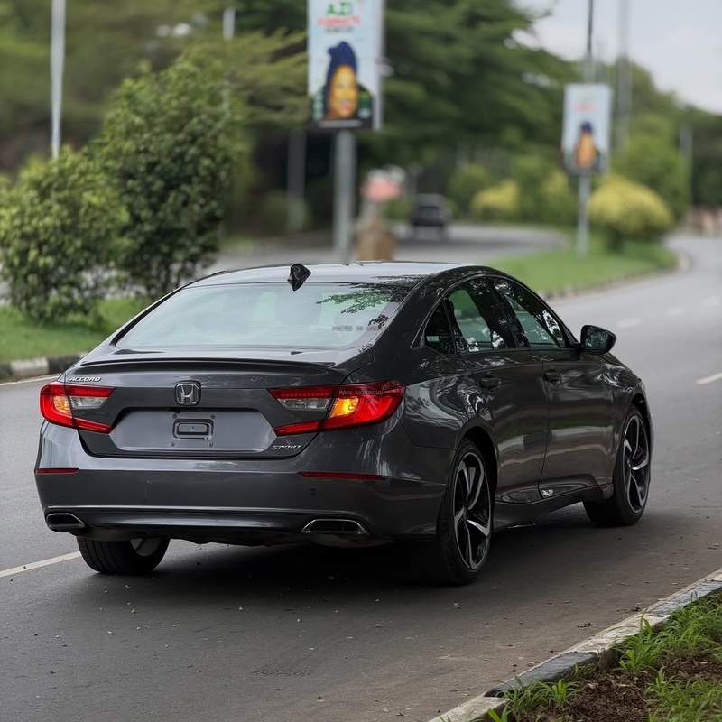 2019 HONDA ACCORD – FOREIGN USED | CLEAN EXECUTIVE SEDAN image