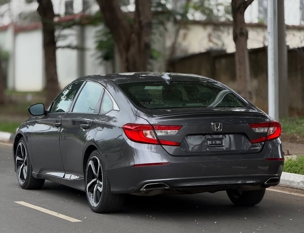 2019 HONDA ACCORD – FOREIGN USED | CLEAN EXECUTIVE SEDAN