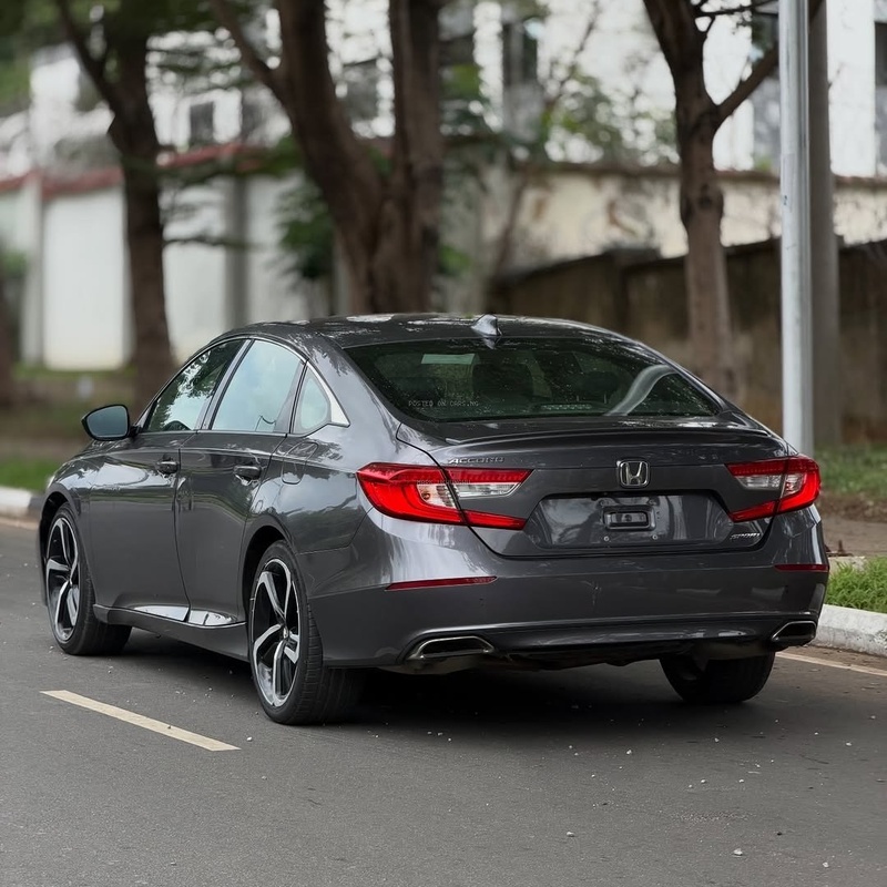 2019 HONDA ACCORD – FOREIGN USED | CLEAN EXECUTIVE SEDAN image