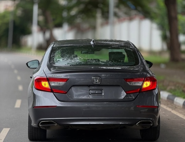 2019 HONDA ACCORD – FOREIGN USED | CLEAN EXECUTIVE SEDAN