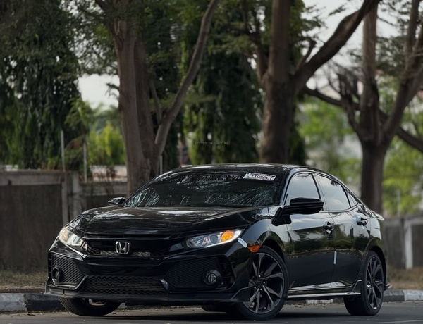 Foreign Used Honda Civic Sport 2017 for Sale In Abuja