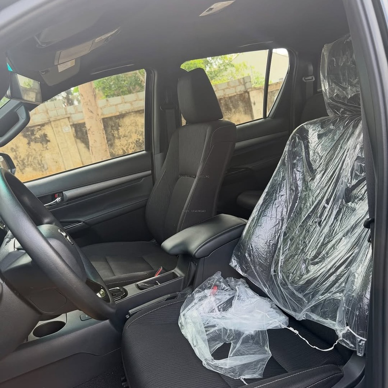 HOT DEAL: BRAND NEW HILUX ADVENTURE V6 2025 – 0KM, BUY TODAY image