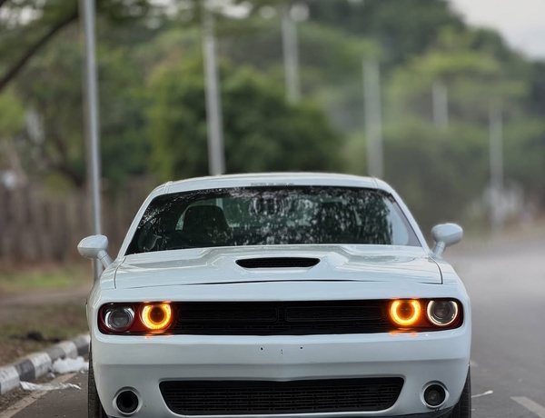 HOT DEAL: DODGE CHALLENGER 2022– CLEAN FOREIGN USED UNIT