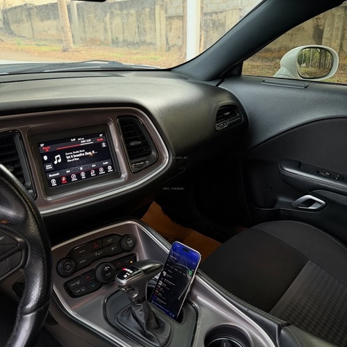 HOT DEAL: DODGE CHALLENGER 2022– CLEAN FOREIGN USED UNIT