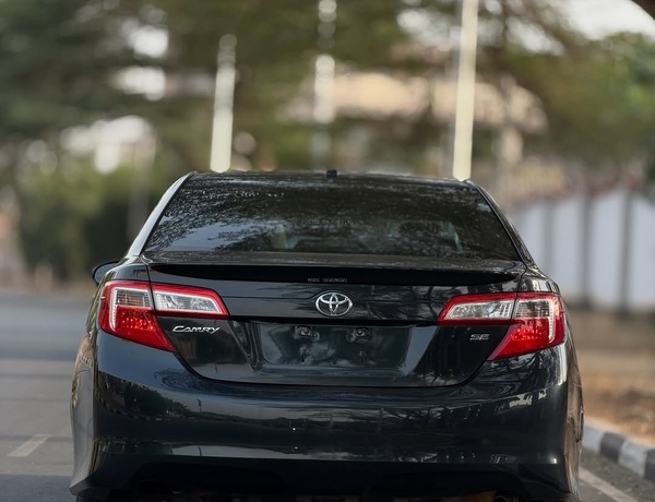 Foreign Used Toyota Camry SE 2012 for Sale In Abuja