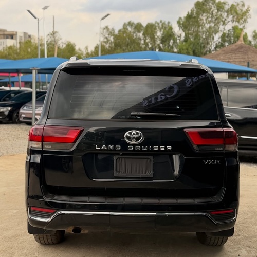 Hot Deal! Foreign Used Toyota Land Cruiser 2024 – Available Now