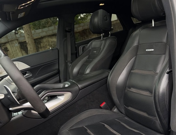 Mercedes-Benz GLE53 – 2020 FOREIGN USED – Sporty, Clean & Powerful