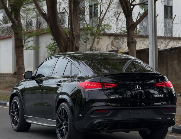 Mercedes-Benz GLE53 – 2020 FOREIGN USED – Sporty, Clean & Powerful