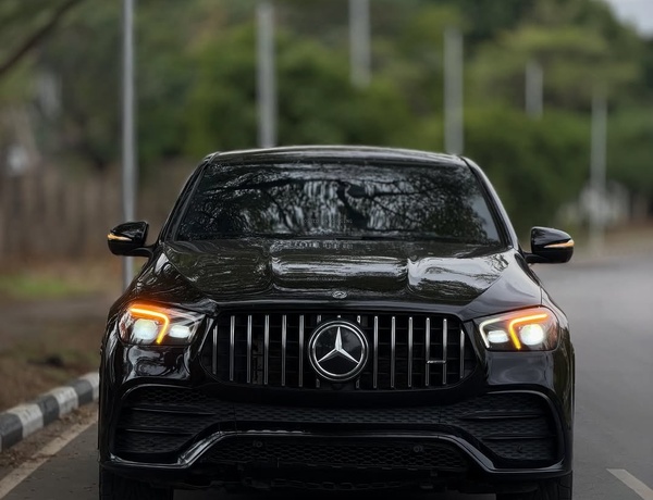 Mercedes-Benz GLE53 – 2020 FOREIGN USED – Sporty, Clean & Powerful