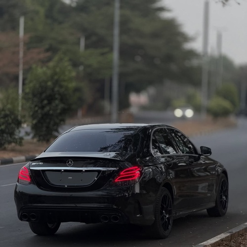 Foreign Used 2015 Mercedes C300 for Sale In Abuja