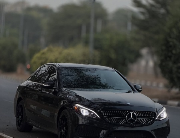 Foreign Used 2015 Mercedes C300 for Sale In Abuja