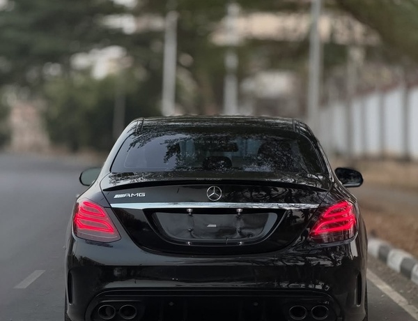 Foreign Used 2015 Mercedes C300 for Sale In Abuja