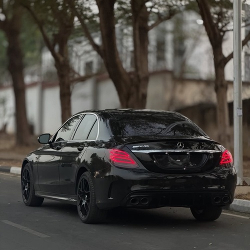 Foreign Used 2015 Mercedes C300 for Sale In Abuja