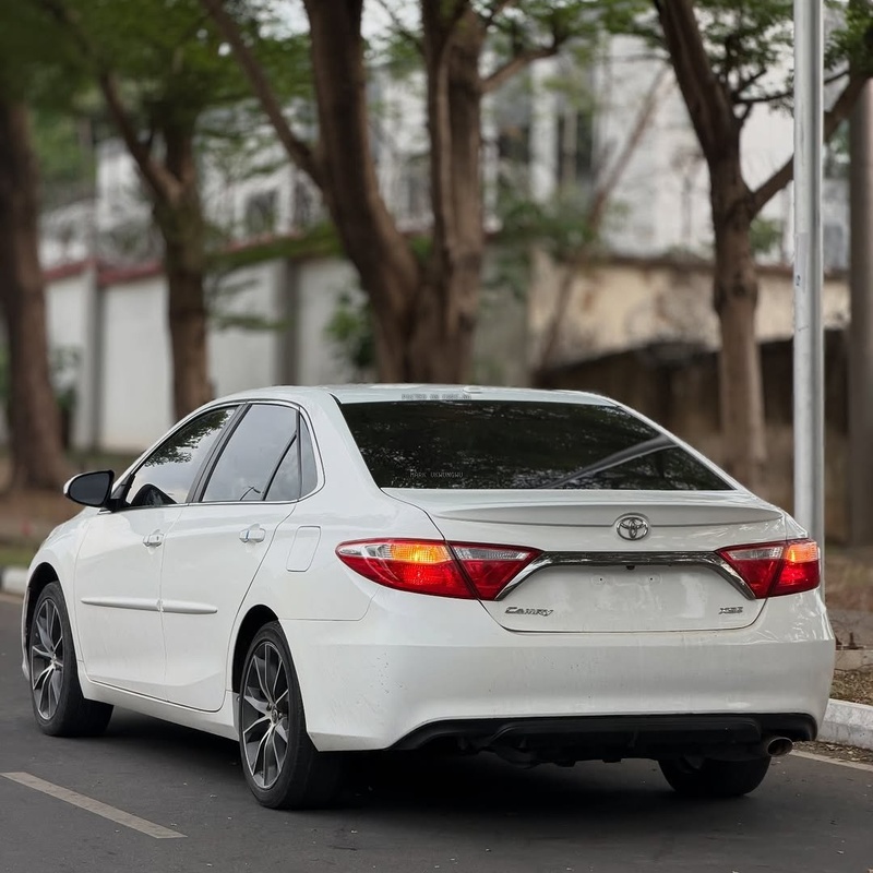 HOT DEAL: 2015 TOYOTA CAMRY For Sale In Abuja – CLEAN FOREIGN USED UNIT image