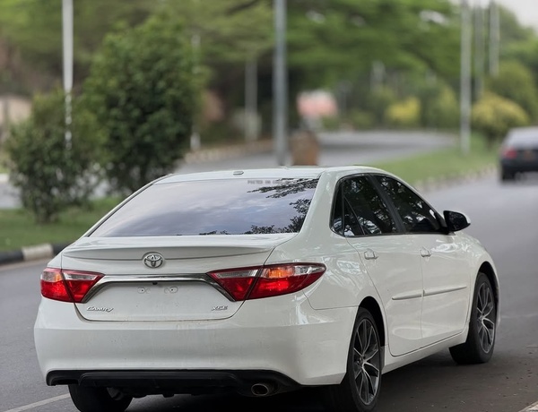 HOT DEAL: 2015 TOYOTA CAMRY For Sale In Abuja – CLEAN FOREIGN USED UNIT