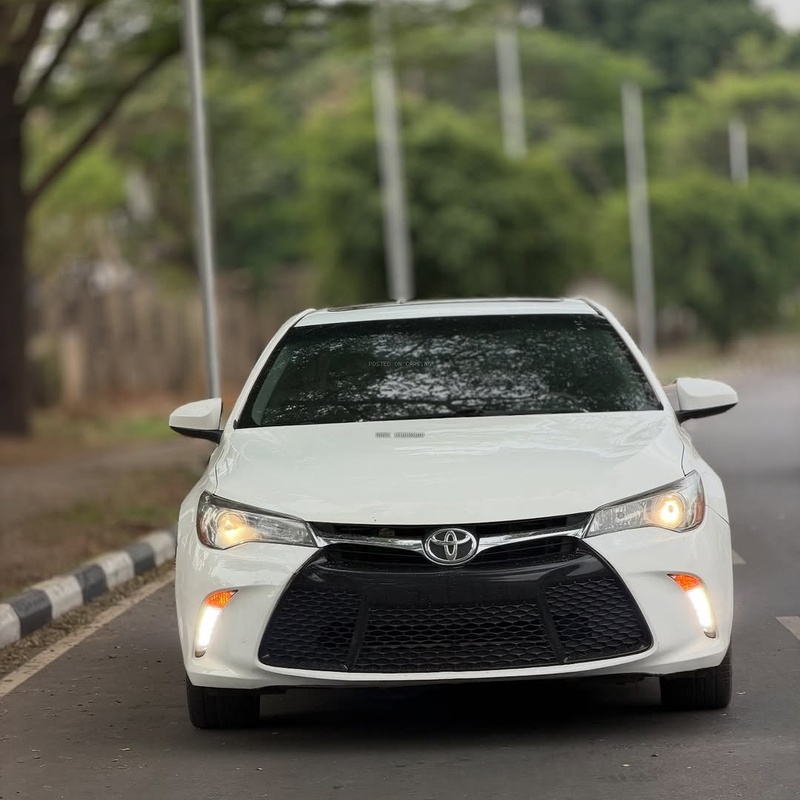 HOT DEAL: 2015 TOYOTA CAMRY For Sale In Abuja – CLEAN FOREIGN USED UNIT image