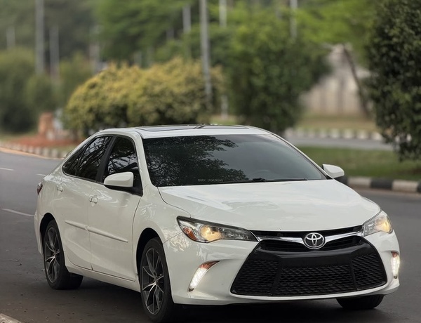 HOT DEAL: 2015 TOYOTA CAMRY For Sale In Abuja – CLEAN FOREIGN USED UNIT