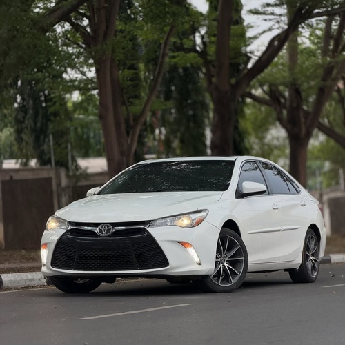 HOT DEAL: 2015 TOYOTA CAMRY For Sale In Abuja – CLEAN FOREIGN USED UNIT