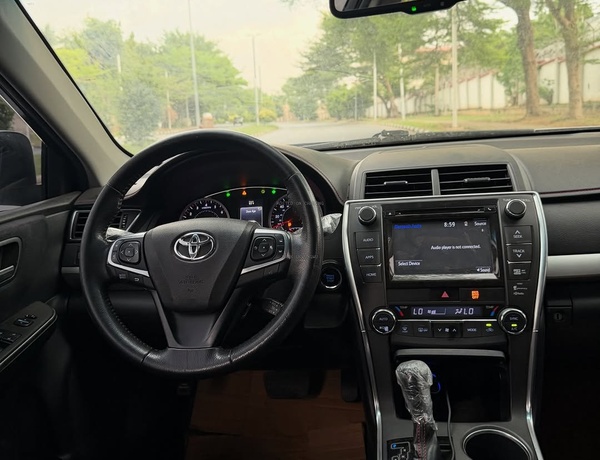 HOT DEAL: 2015 TOYOTA CAMRY For Sale In Abuja – CLEAN FOREIGN USED UNIT