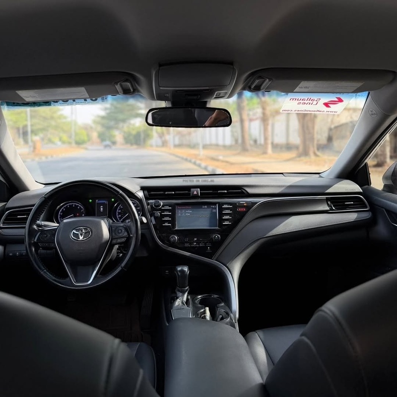 Foreign Used 2019 Toyota Camry SE for Sale In Abuja image