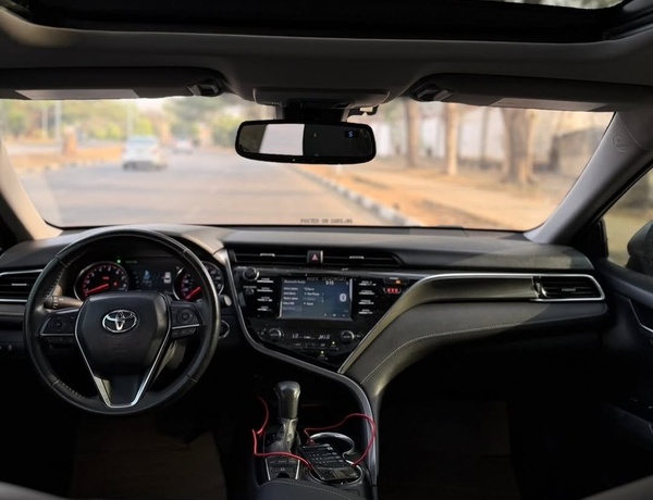Foreign Used 2018 Toyota Camry XSE for Sale In Abuja
