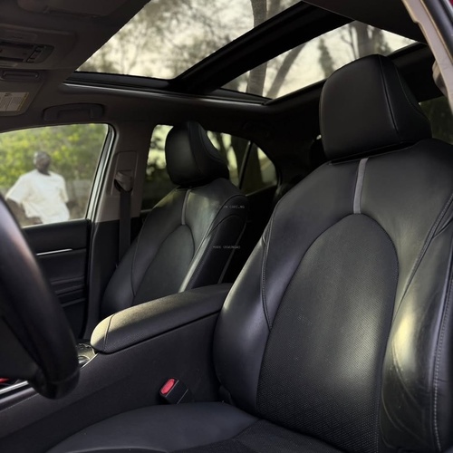 Foreign Used 2018 Toyota Camry XSE for Sale In Abuja