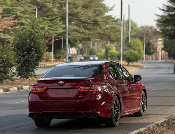 Foreign Used 2018 Toyota Camry XSE for Sale In Abuja