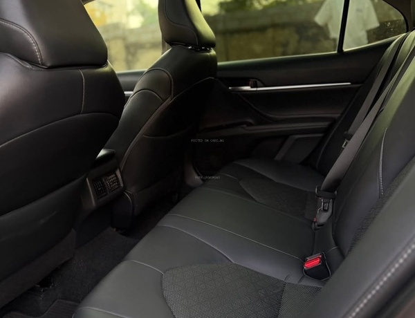 Foreign Used 2018 Toyota Camry XSE for Sale In Abuja