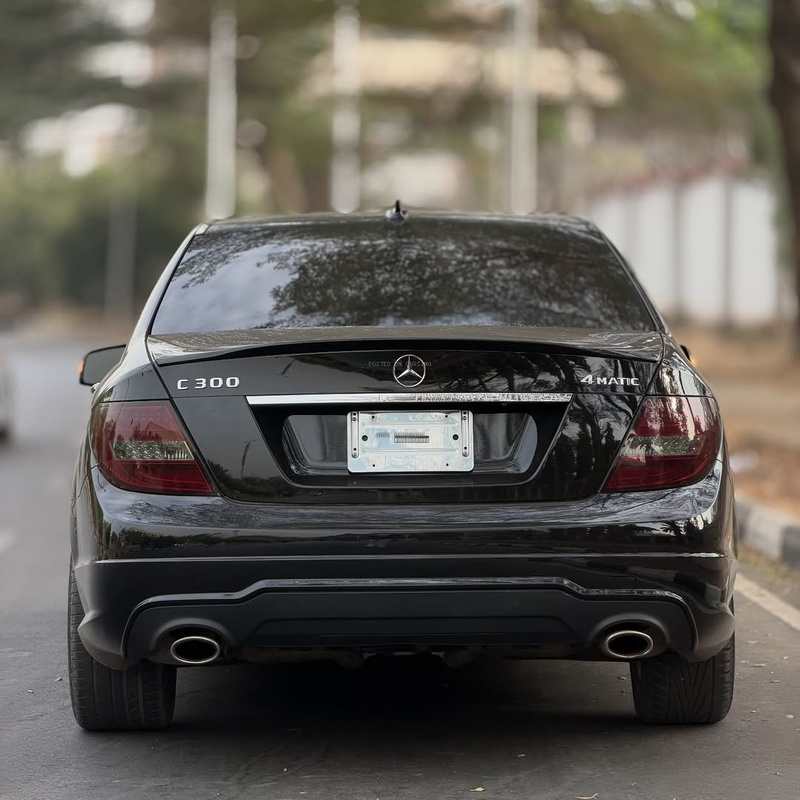 Foreign Used Mercedes Benz C300 2013 for Sale In Abuja image