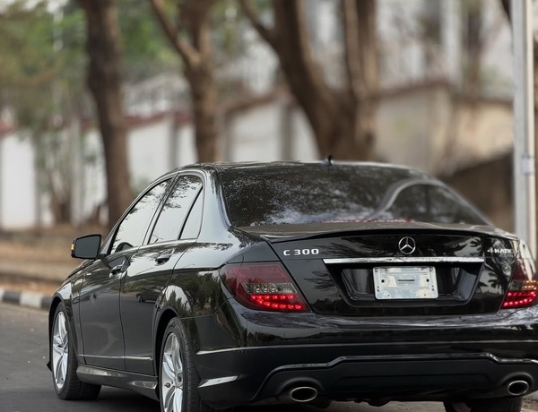 Foreign Used Mercedes Benz C300 2013 for Sale In Abuja